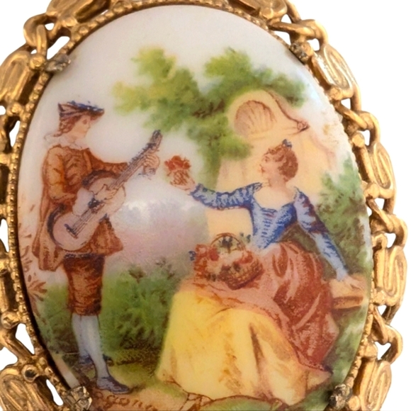TRANSFERWARE Cameo Ornate Painted Oval Brooch Vintage French Serenade Pin Gold - Picture 4 of 9